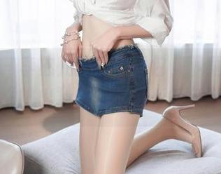 秀人网 – 李宓儿的奶牛图包，下载之后可自行“挤出”快乐，只当健身好了！