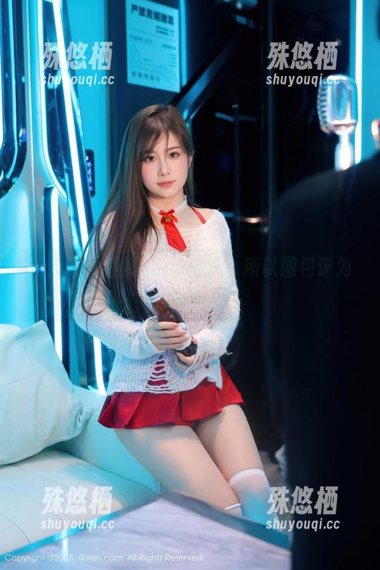 秀人网-涵涵Luna 秀人网 - 涵涵Luna的腿,所以图包评为福利优品
