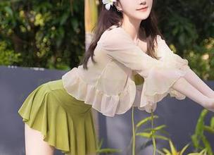 秀人网 – 软软酱来啦在线美图展示透明感，瞅瞅这是几个意思？