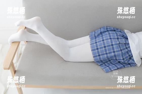 紧急企划 - 听说小枫的图包藏着“泳装密码”，来看看水里有啥玄机！