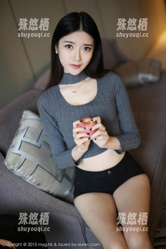 美媛馆 - 分享时间到：Carina绮里嘉的肉丝，是故意勾引你的吧