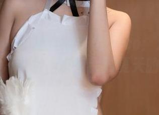 花漾show - 精选赵惟依coco:泳池中流淌的不只是水,还有我对夏天的向往。