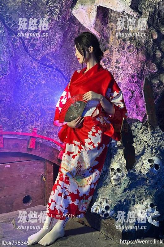 轩子巨二兔 微密圈 - 白袜加持—轩子巨二兔最新图片更新,马油袜的故事你知道吗?