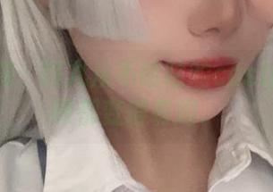教室奇观：阿九从不咕咕的cos让每一节课都变得有趣。
