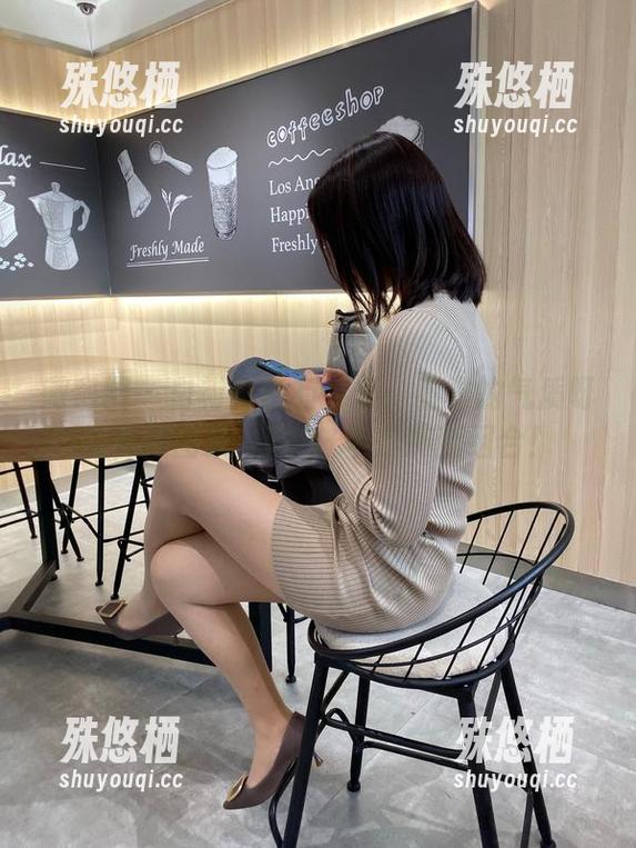 微密圈 - 白衬衫也有春天：雅雅的气质呀的私拍图集，阳台+半挺胸新组合！
