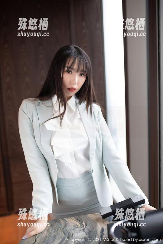 魅妍社 - 陈雅漫VICKY的网袜私拍，资源满点，快来别让她的腿寂寞啦