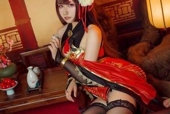幸好有“麻花麻花酱”，这组秘书高清写真实在没话说。