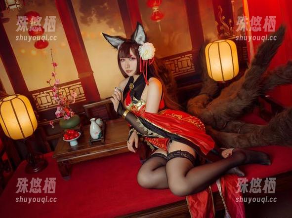 幸好有“麻花麻花酱”，这组秘书高清写真实在没话说。