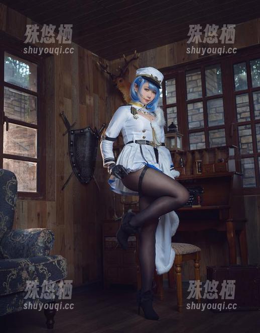美图中的水手服，真希望麻花麻花酱能出一本壁纸集——超想收藏！
