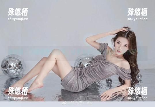 微密圈 - 只需原图和图片，让黎允熙baby的跨年福利炸开！