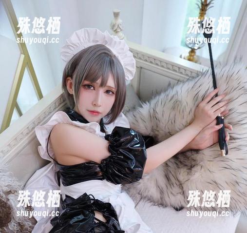 黑白御猫的最新图集：白猫的那些闲适动作，不能忍，太妩媚了！